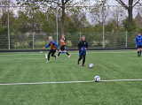 Training S.K.N.W.K. JO19-1 van donderdag 25 april 2024 (105/120)